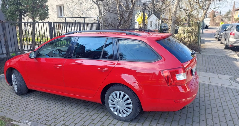 Skoda Octavia cena 43000 przebieg: 260000, rok produkcji 2015 z Warszawa małe 29